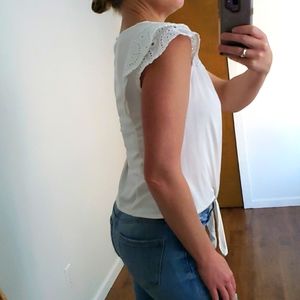 🖤3/$15 LOVE & PIECE White Top, Size M